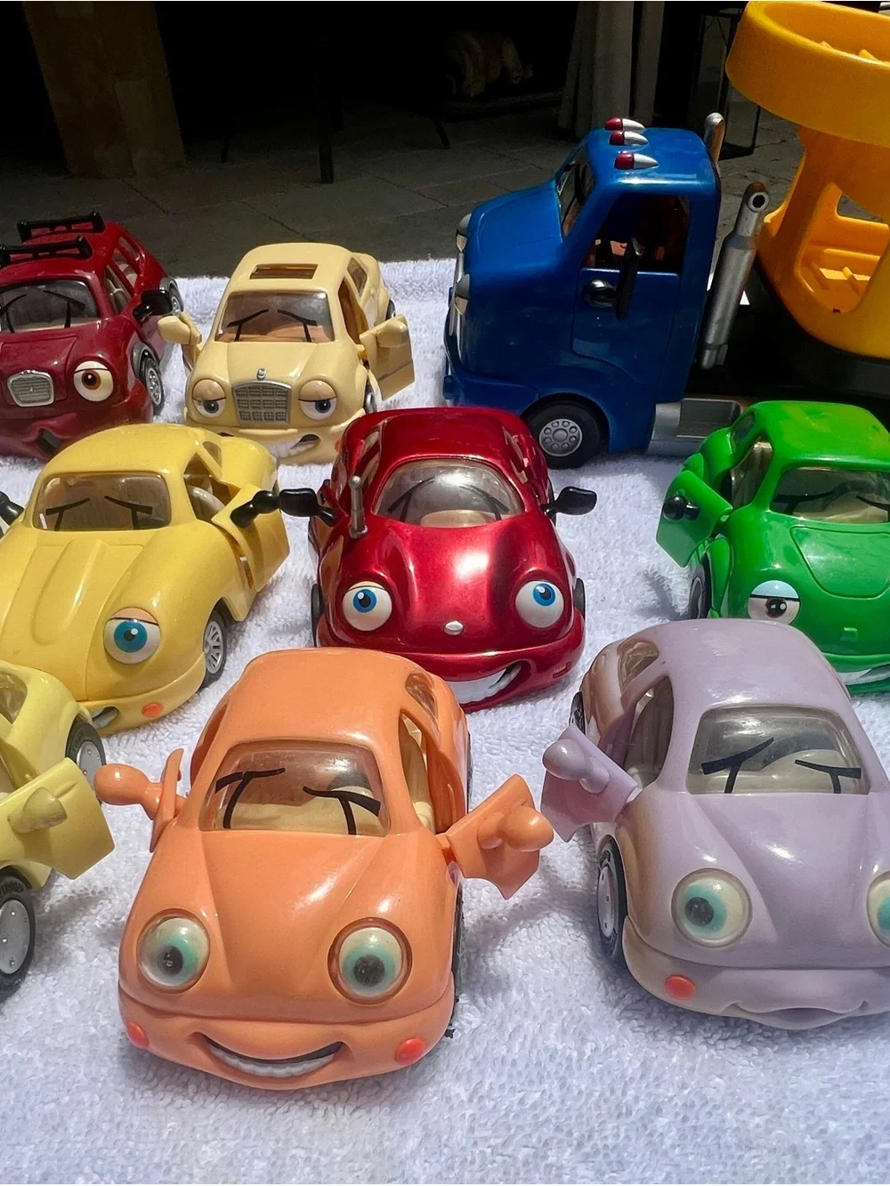 Chevron Techron Cars Character Vehicle Lot 17 Pieces w/ Car Carrier Truck 🚙